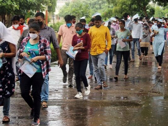 कोरोना संक्रमित