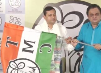 पश्चिम बंगाल में भाजपा को झटका दे विधायक तन्मय घोष हुए TMC में शामिल, “कहा, BJP करती है प्रतिशोध की राजनीति” तन्मय घोष