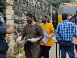 NEET-SS परीक्षा सिलेबस में बदलाव पर सुप्रीम कोर्ट की केंद्र सरकार को फटकार, डॉक्टरों को न बनाएं सत्ता के खेल में फुटबॉल नीट एसएस