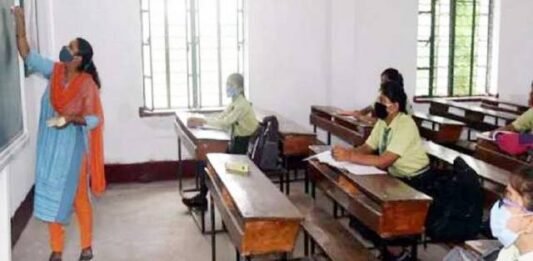 निदेशक बेसिक शिक्षा का निर्देश, सभी शिक्षकों व कर्मचारियों को अनिवार्य रूप से कराना होगा वैक्सिनेशन वैक्सिनेशन