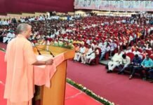 सीएम योगी का अखिलेश पर पलटवार, “आ रहा हूं” वाले पोस्टर का मतलब बताया “अपहरण, अराजकता व लूटपाट” अपहरण अराजकता लूटपाट