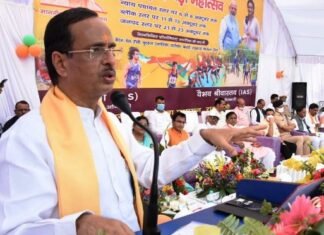 प्रियंका गांधी के स्कूटी-स्मार्टफोन देने के ऐलान पर दिनेश शर्मा का तंज, जिनको पूरा नहीं करना वो चाहे जो करे वादा अमृत क्रीड़ा महोत्सव