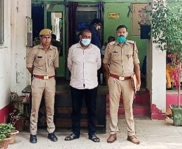 LDA के 13 प्लॉटों की फर्जी रजिस्ट्री कराने वाले बाबू पर 12 मुकदमा दर्ज करा अफसरों ने भिजवा दिया जेल एलडीए बाबू पवन कुमार