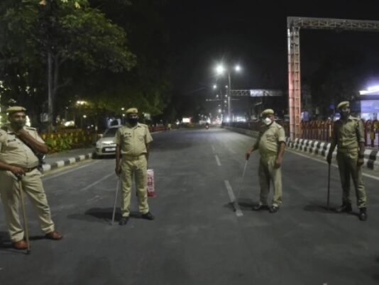 नाईट कर्फ्यू खत्म