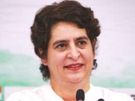 लड़कियों को स्‍मार्टफोन