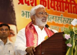 कार्यकर्ताओं को नसीहत
