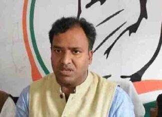जातिवादी व सांप्रदायिक मानसिकता