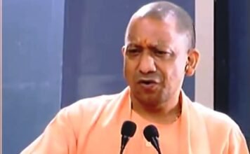 कांग्रेस के कार्यक्रम पर CM योगी का हमला, बांटने वाले कभी नहीं कर सकते सत्याग्रह आदित्यनाथ