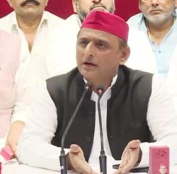 अखिलेश ने कहा, भाजपा सरकार की गलत नीतियों ने कर दिया देश खोखला सरकार की गलत नीतियां