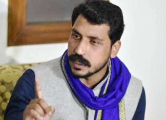 भीम आर्मी चीफ का ऐलान योगी आदित्यनाथ के खिलाफ लड़ूंगा चुनाव, बसपा से गठबंधन की इच्छा भी जताई भीम आर्मी चीफ का ऐलान