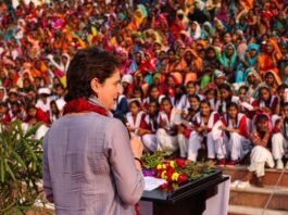 सुनो द्रौपदी शस्त्र उठा