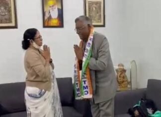 TMC में शामिल होकर बोले पवन वर्मा, आज एक मजबूत विपक्ष का होना जरूरी पवन वर्मा