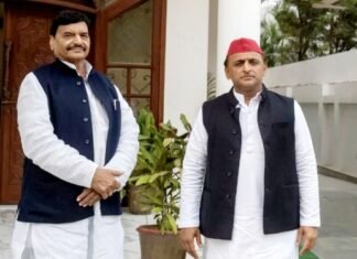 आखिरकार एक हुए चाचा-भतीजे, शिवपाल से मुलाकात कर अखिलेश ने किया सपा-प्रसपा के गठबंधन का ऐलान