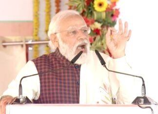 गंगा एक्सप्रेस-वे का शिलान्यास कर पीएम मोदी ने कहा, ये खोलेगा UP की प्रगति के नए द्वार, विपक्ष पर भी बोला हमला