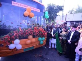 इलेक्ट्रिक बस