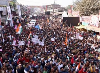 “भाजपा भगाओ-महंगाई हटाओ” नारे के साथ राहुल-प्रियंका गांधी ने अमेठी में निकाली पदयात्रा, “हिंदुत्व, बेरोजागारी, आरक्षण व किसानों के मुद्दों पर मोदी-योगी सरकार को घेरा” भाजपा भगाओ महंगाई हटाओ