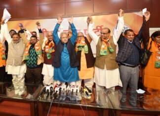 कांग्रेस, सपा, बसपा व RLD के नेताओं ने थामा भाजपा का दामन भाजपा का दामन