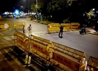 अब दिल्ली में सोमवार से लगेगा नाइट कर्फ्यू, कोरोना के 290 मामले आए सामने नाइट कर्फ्यू