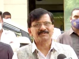 शिवसेना सांसद का CM योगी पर निशाना, अराजकता व गंगा में लाशों को बहते देखने वाले जिंदा लोग नहीं देंगे वोट संजय राउत