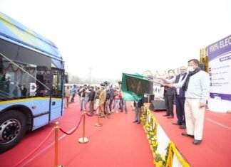 इलेक्ट्रिक बस