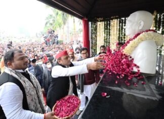 पंडित सिंह की प्रतिमा