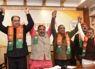 समर्थकों के साथ बसपा नेताओं ने ली बीजेपी की सदस्यता पूर्व ब्लॉक प्रमुख महेश पाल