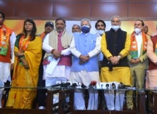 भाजपा में शामिल हुए बसपा, कांग्रेस, सपा व प्रसपा के कई नेता भाजपा ज्वाइनिंग कमिटी