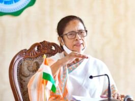 ममता बनर्जी ने राज्यपाल धनखड़ को Twitter पर ब्लॉक कर कहा, आए दिन दे रहे थे धमकी ममता बनर्जी