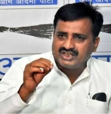 यूपी के अंतिम चरणों के चुनाव में उतरेगी AAP की पूरी फौज, “सभाजीत सिंह ने कहा, जनता का भाजपा सरकार से उठ गया भरोसा” आम आदमी पार्टी