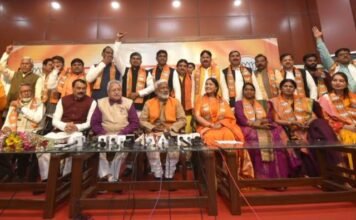 अभिनेत्री शिखा मिश्रा