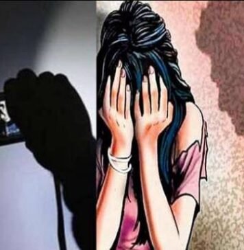 अश्लील वीडियो वायरल करने की धमकी दे बार-बार रेप करने वाले युवक को गोमतीनगर पुलिस ने किया गिरफ्तार वीडियो वायरल की धमकी