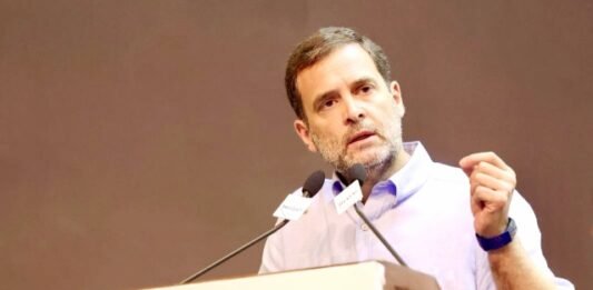 राहुल गांधी ने कहा, संविधान बचाने के लिए करनी होगी संस्थाओं की रक्षा, मायावती पर भी साधा निशाना संविधान की रक्षा