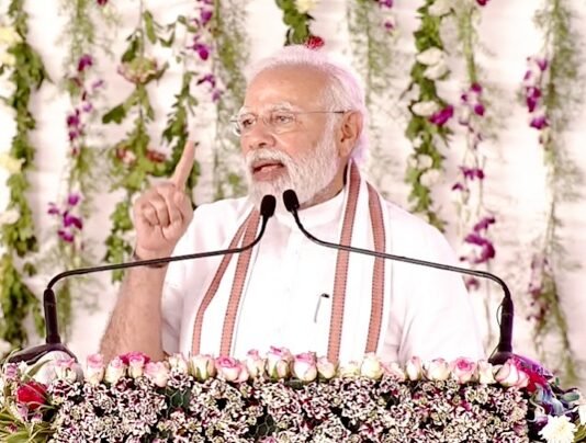 बारिकियों से परिचित