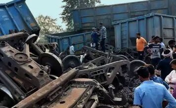इटावा में ट्रेन हादसा, कोयला से लदी मालगाड़ी पलटी ट्रेन हादसा