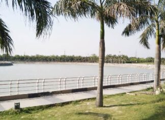 जनेश्‍वर पार्क की झील