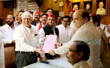 सपा के समर्थन से राज्यसभा जाएंगे कपिल सिब्बल, नामांकन कर बोले, “विपक्ष में रहकर बनाना चाहते हैं गठबंधन” कपिल सिब्बल राज्यसभा