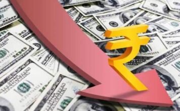 #BadNews: अमेरिकी डॉलर के मुकाबले भारतीय रुपया अब तक के सबसे निचले स्तर 77.42 पर पहुंचा, बढ़ेगी महंगाई रुपए में गिरावट