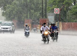 लखनऊ में बारिश