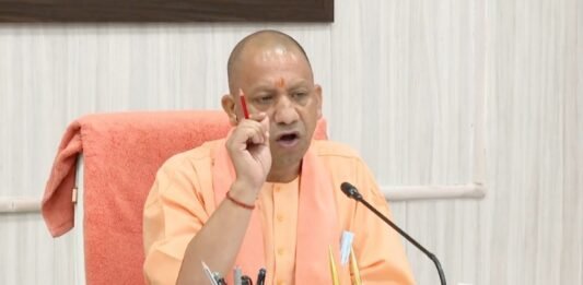 UP में बवाल के बाद CM योगी सख्त, कहा एक भी दोषी न बचे यूपी में बवाल