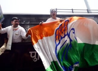 लखनऊ में प्रदर्शन