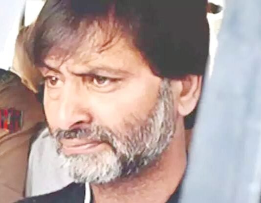 दिल्ली की तिहाड़ जेल में भूख हड़ताल पर यासीन मलिक, लगाए ये आरोप यासीन मलिक