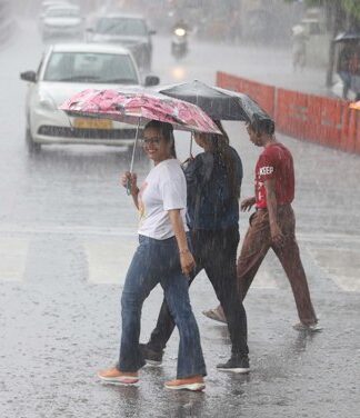 लखनऊ में बारिश