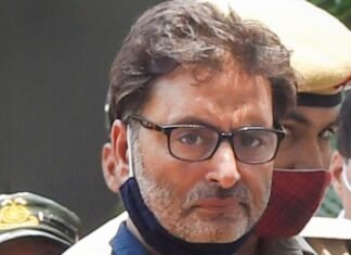 तिहाड़ जेल में भूख हड़ताल कर रहे यासीन मलिक की बिगड़ी तबियत, अस्पताल में कराया गया भर्ती यासीन मलिक