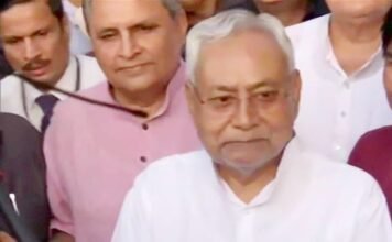 नीतीश कुमार ने मुख्यमंत्री पद से दिया इस्तीफा, नई सरकार का दावा पेश कर कही ये बात नीतीश कुमार