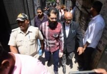 माफिया अतीक अहमद के बेटे ने CBI कोर्ट में किया सरेंडर, दो लाख का था इनामी अतीक का बेटा उमर