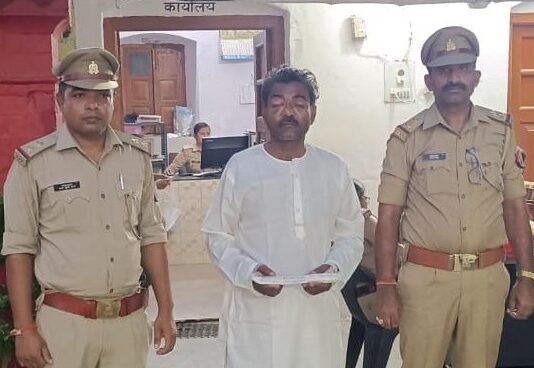 अधिकारी पत्‍नी की हत्‍या