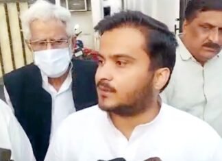 आजम खान पर दर्ज हुआ एक और मुकदमा तो एसपी से मुलाकात कर अब्दुल्ला ने कहीं ये बातें आजम खान पर मुकदमा