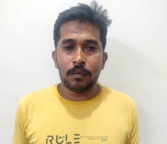 पेपर लीक कराने वाले