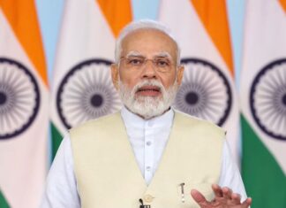 नरेंद्र मोदी