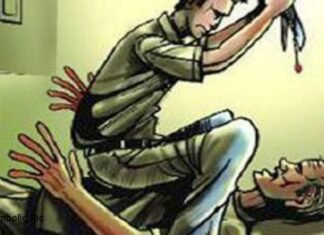 सीतापुर में कलयुगी बेटे ने दिखाई हैवानियत, शराब पीने के लिए पैसा नहीं देने पर मां को डंडे से पीट-पीटकर मार डाला रिश्तों को कलंकित